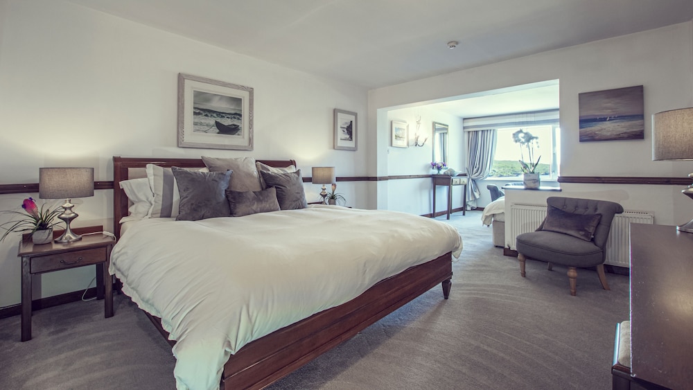 Ardagh Hotel And Restaurant 12/66