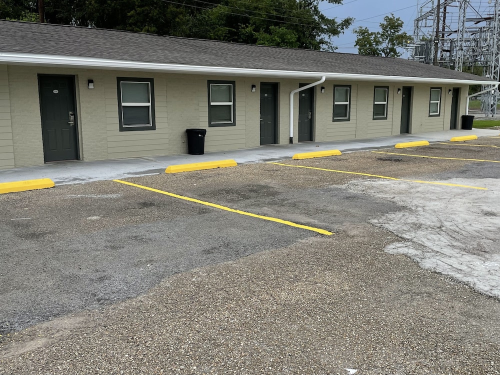 Economy Inn Gonzales 21/29