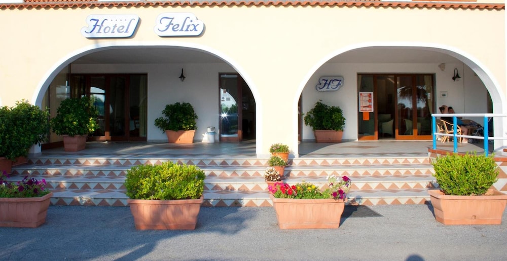 Hotel Felix 6/72