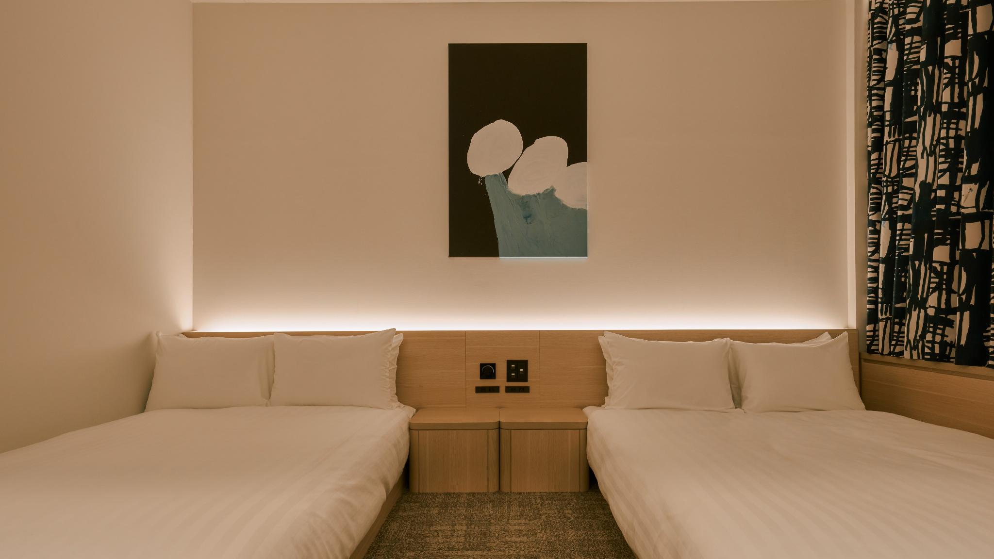 Universal, Standard, Twin Beds