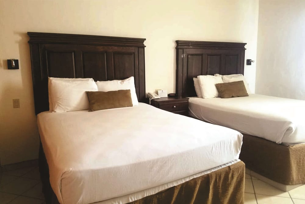 Laos Mar Hotel and Suites 14/41