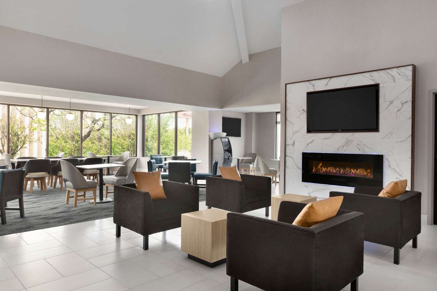 La Quinta Inn & Suites by Wyndham Dothan 52/71