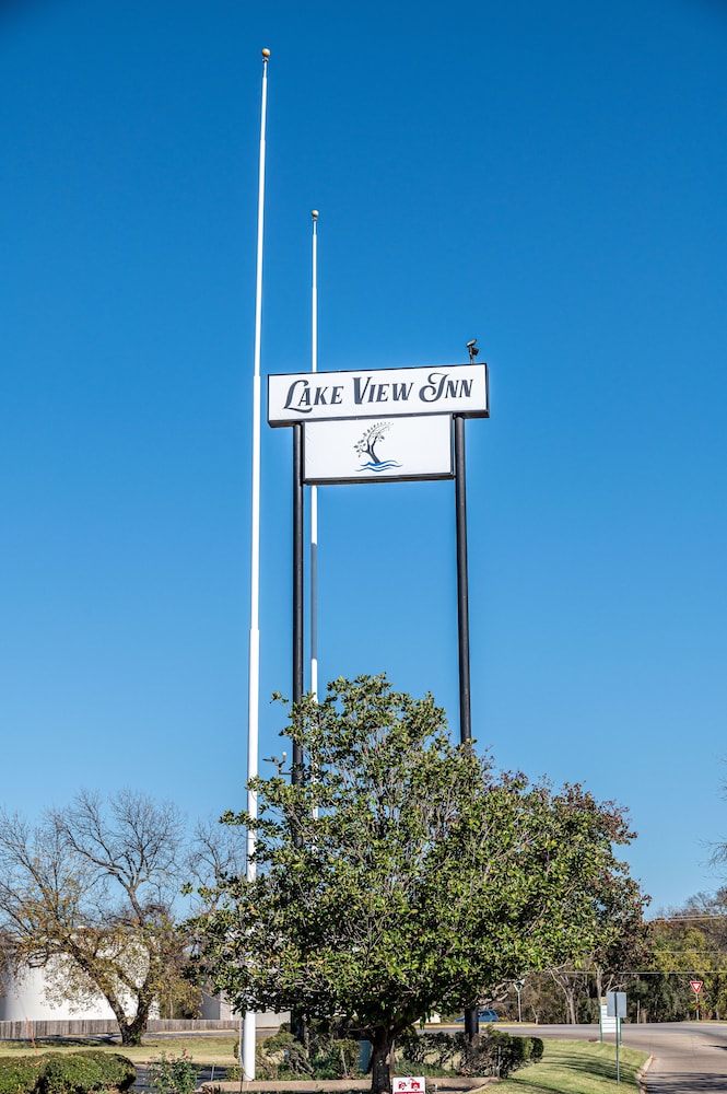 Plantation Inn 49/50