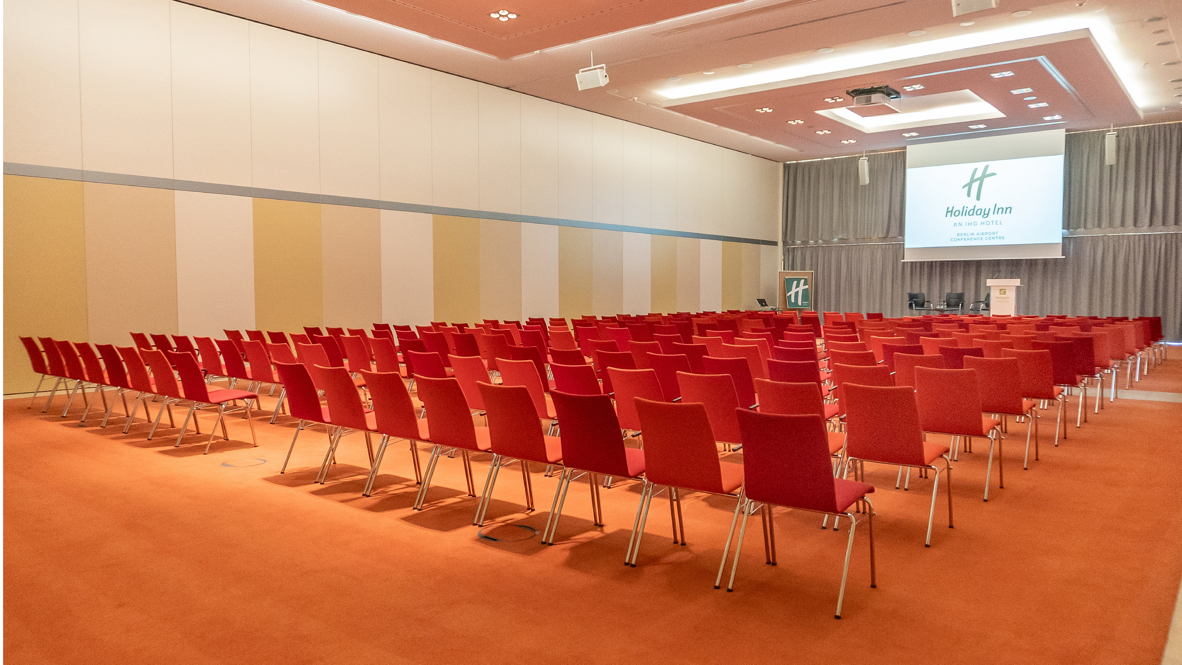Holiday Inn Berlin Airport Conference Centre Formerly Holiday Inn Berlin International Airport 62/75