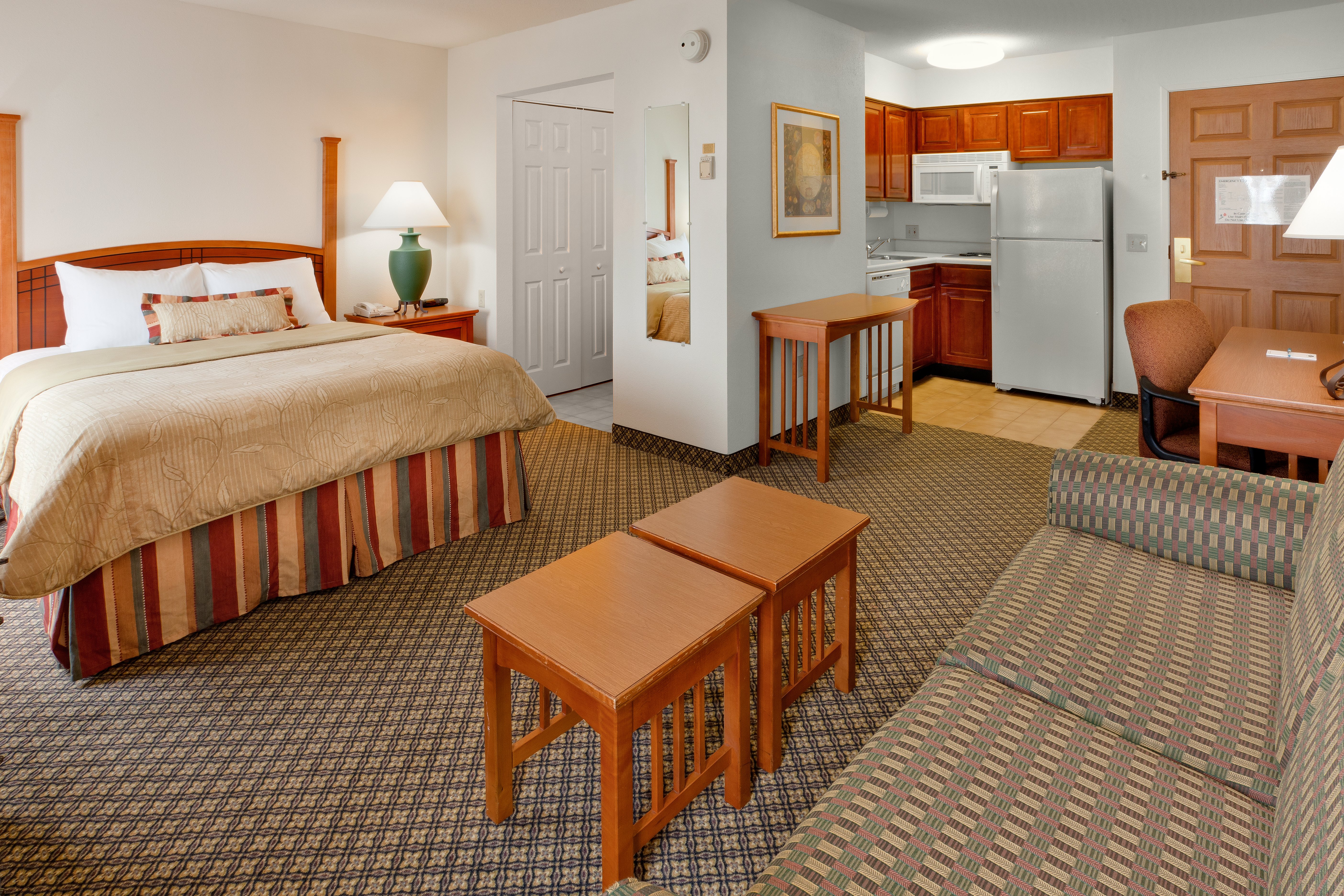 Staybridge Allentown Bethlehem Airport Suites 12/69