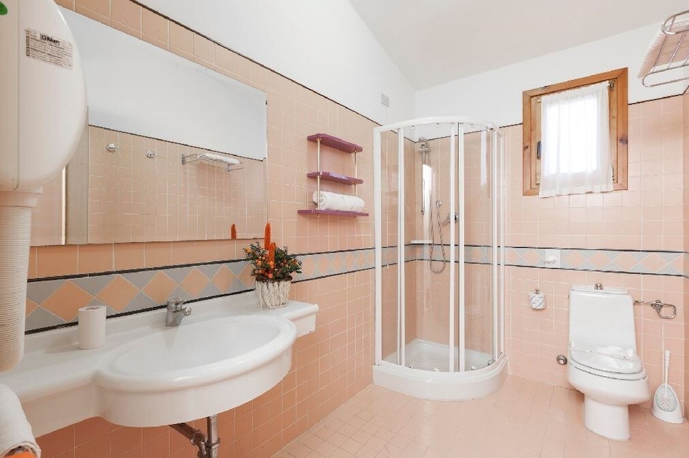 2 BEDROOMS, CLASSIC, VILLA