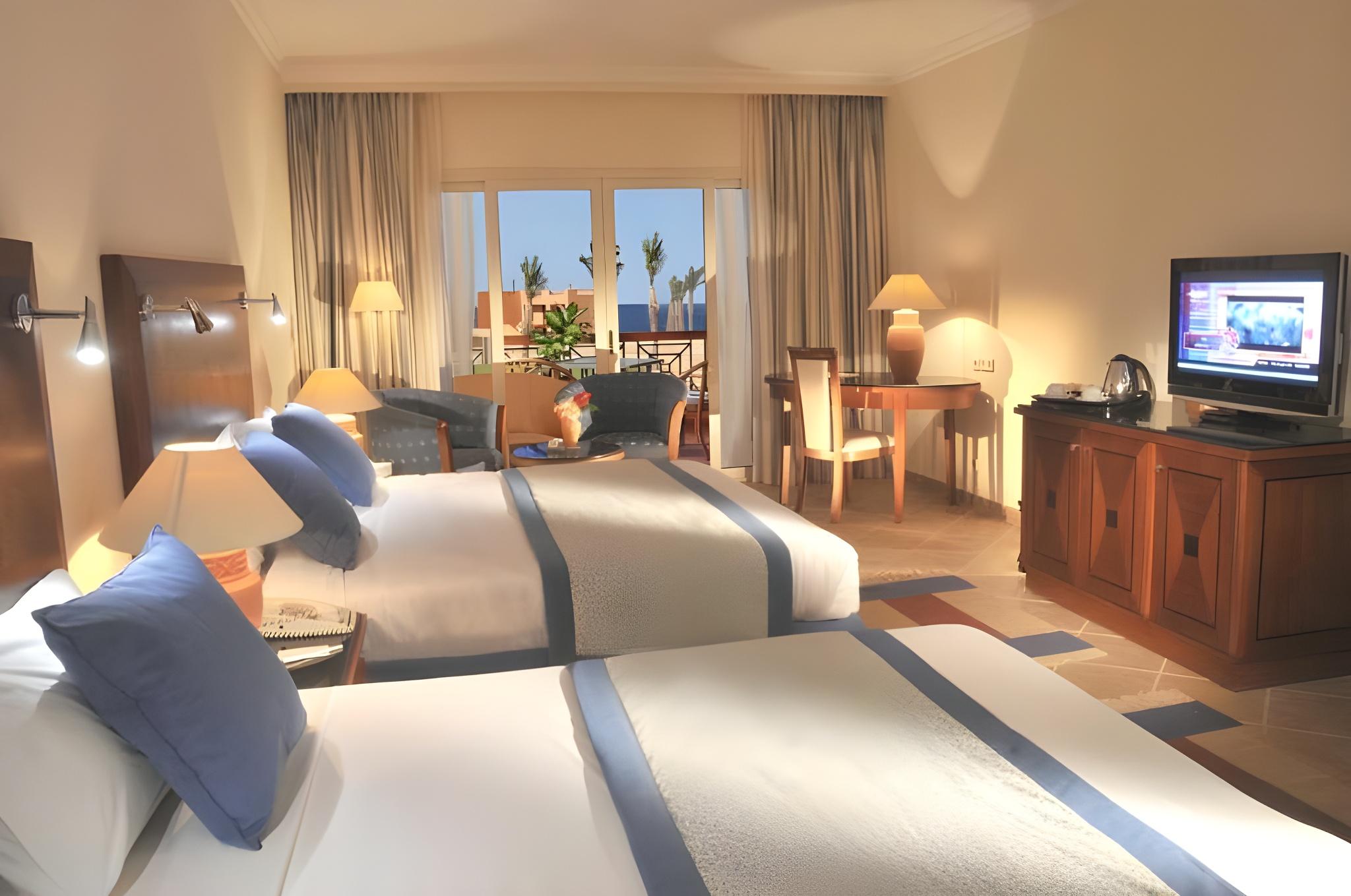 SUPERIOR ROOM GARDEN VIEW