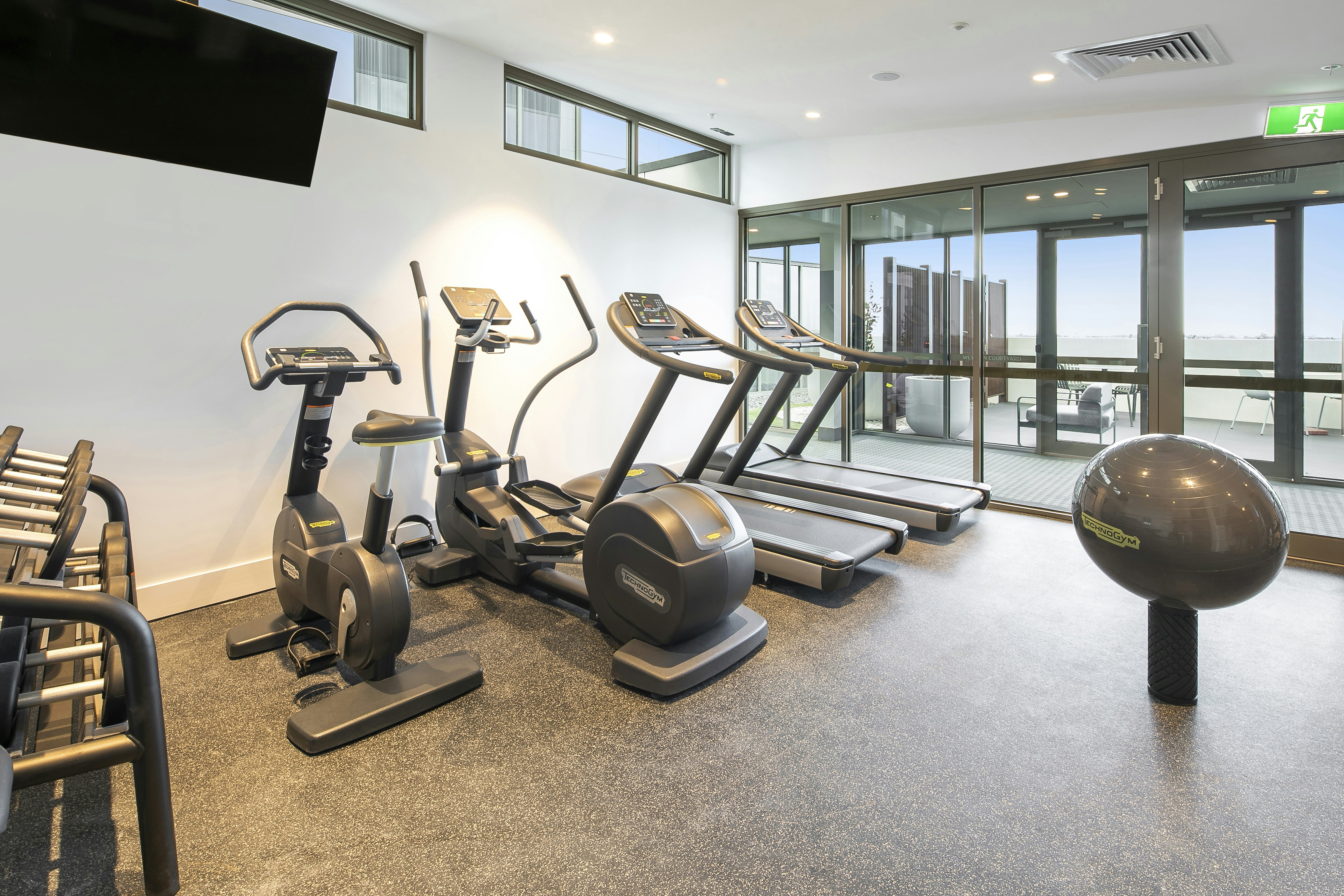 HOLIDAY INN WERRIBEE 36/75