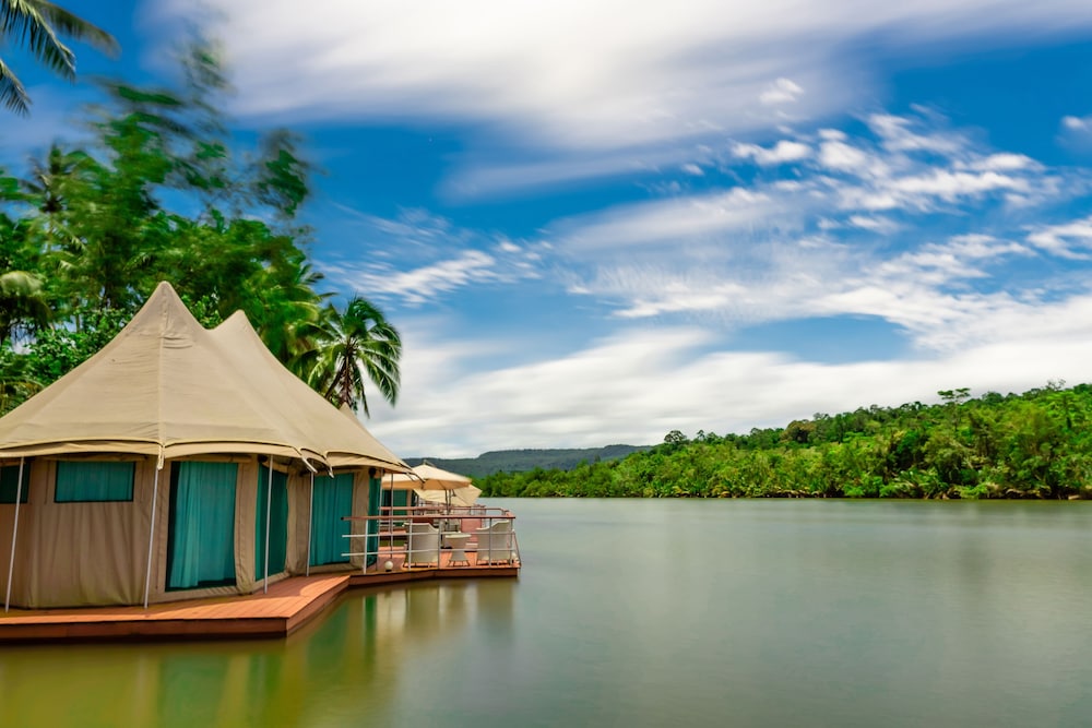 4 Rivers Floating Lodge 38/50
