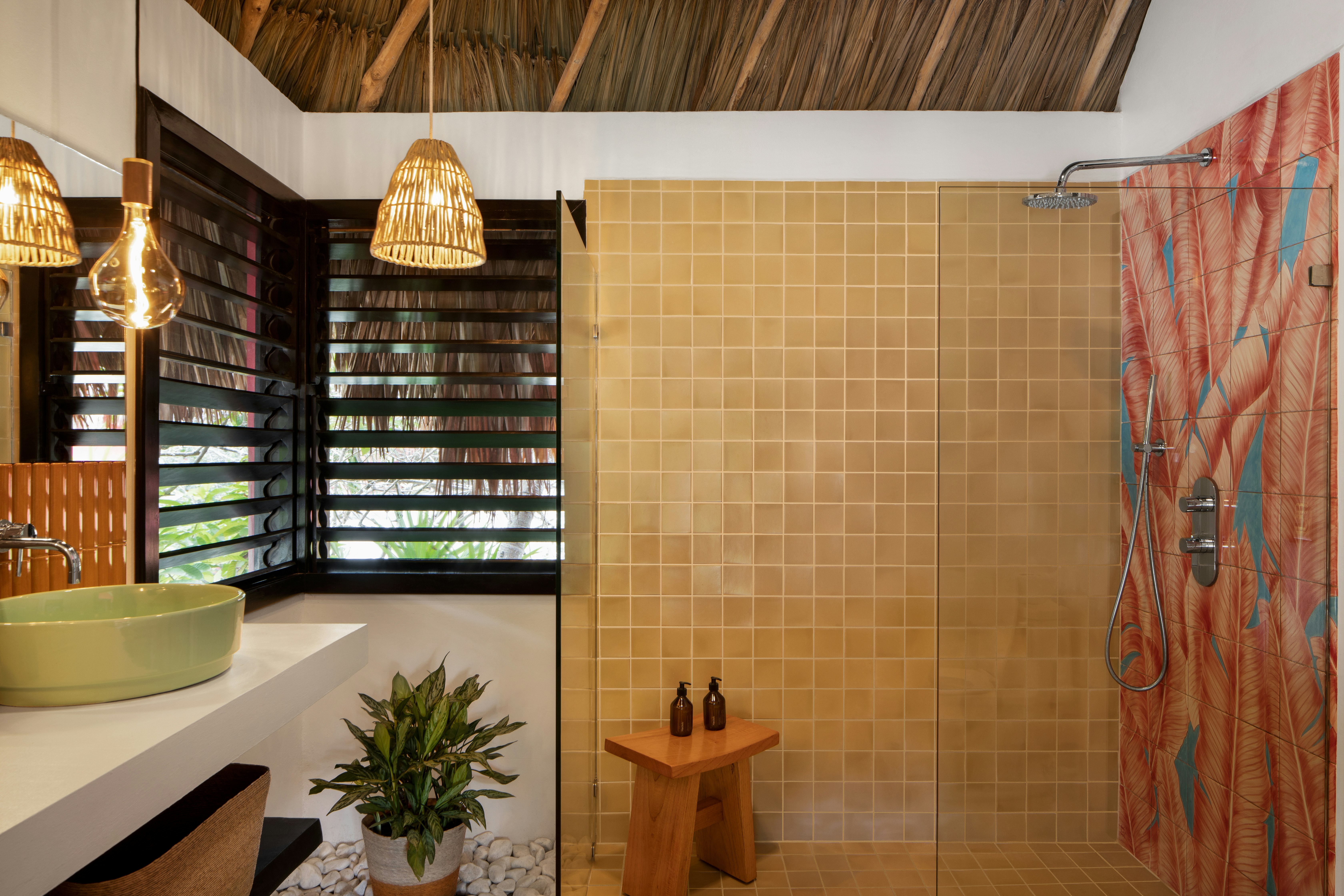 BEACH, SEA BREEZE, BUNGALOW
