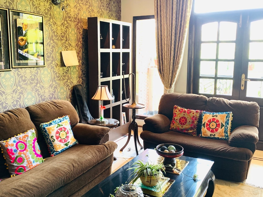 Hotel Vandana S Bed And Breakfast 25/50