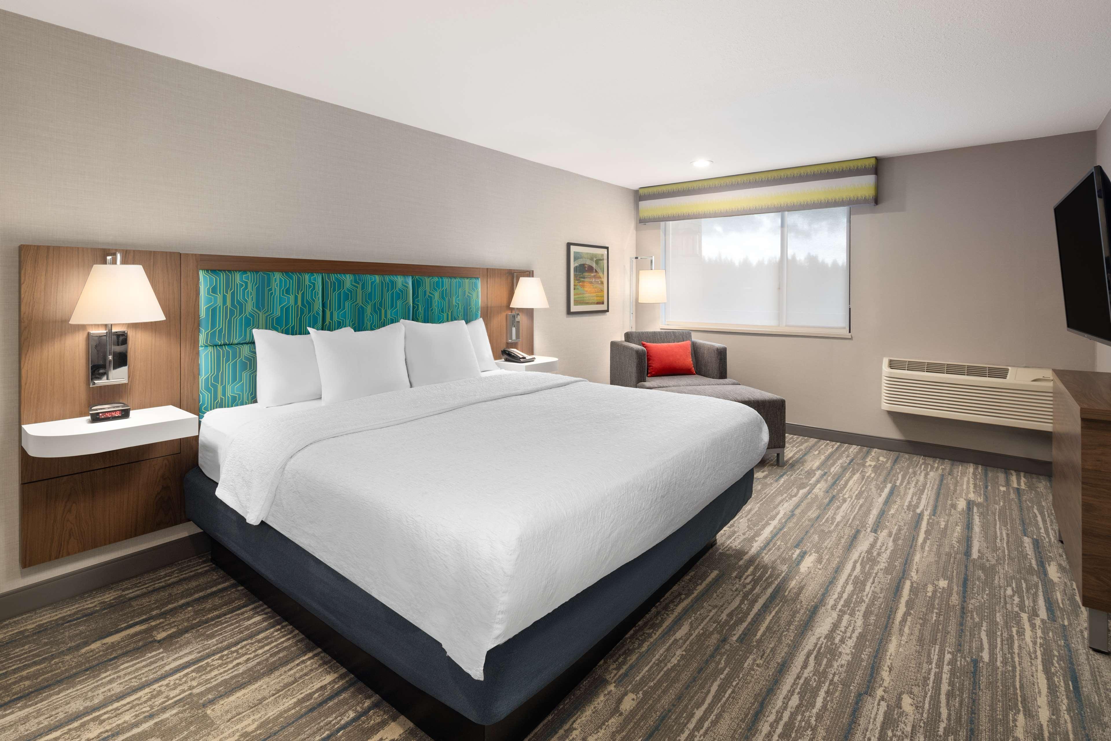 1 BEDROOM, SUITE, KING BED
