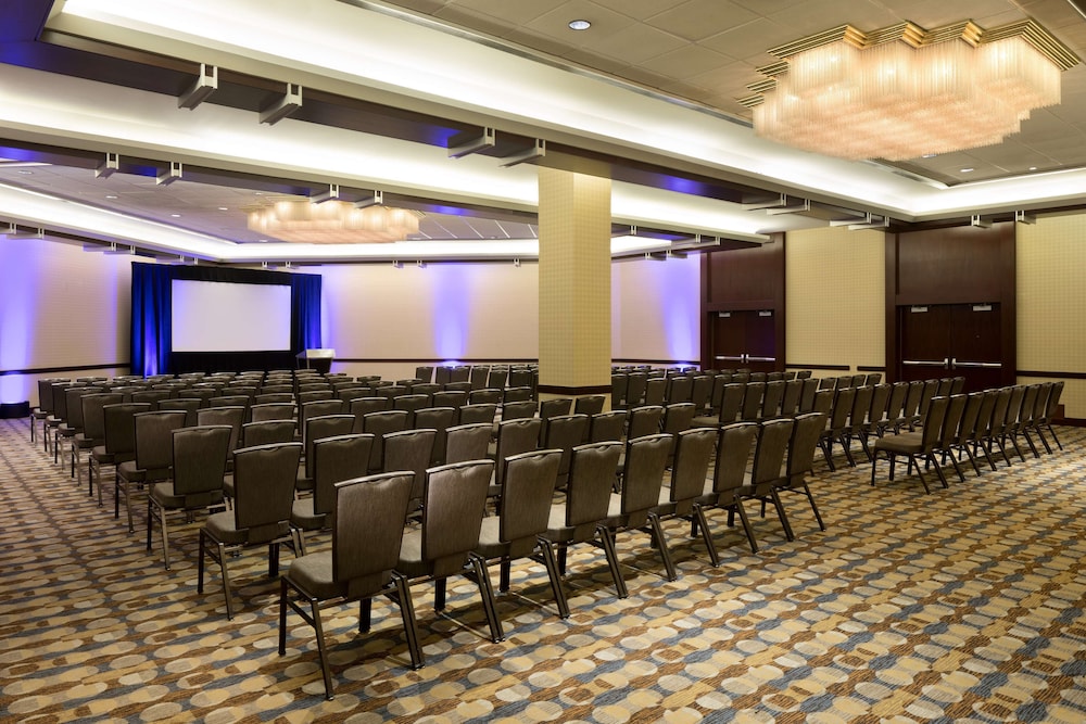 Hyatt Regency Dallas 69/78