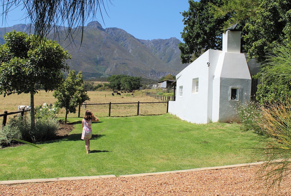 Arumvale Country House 48/50