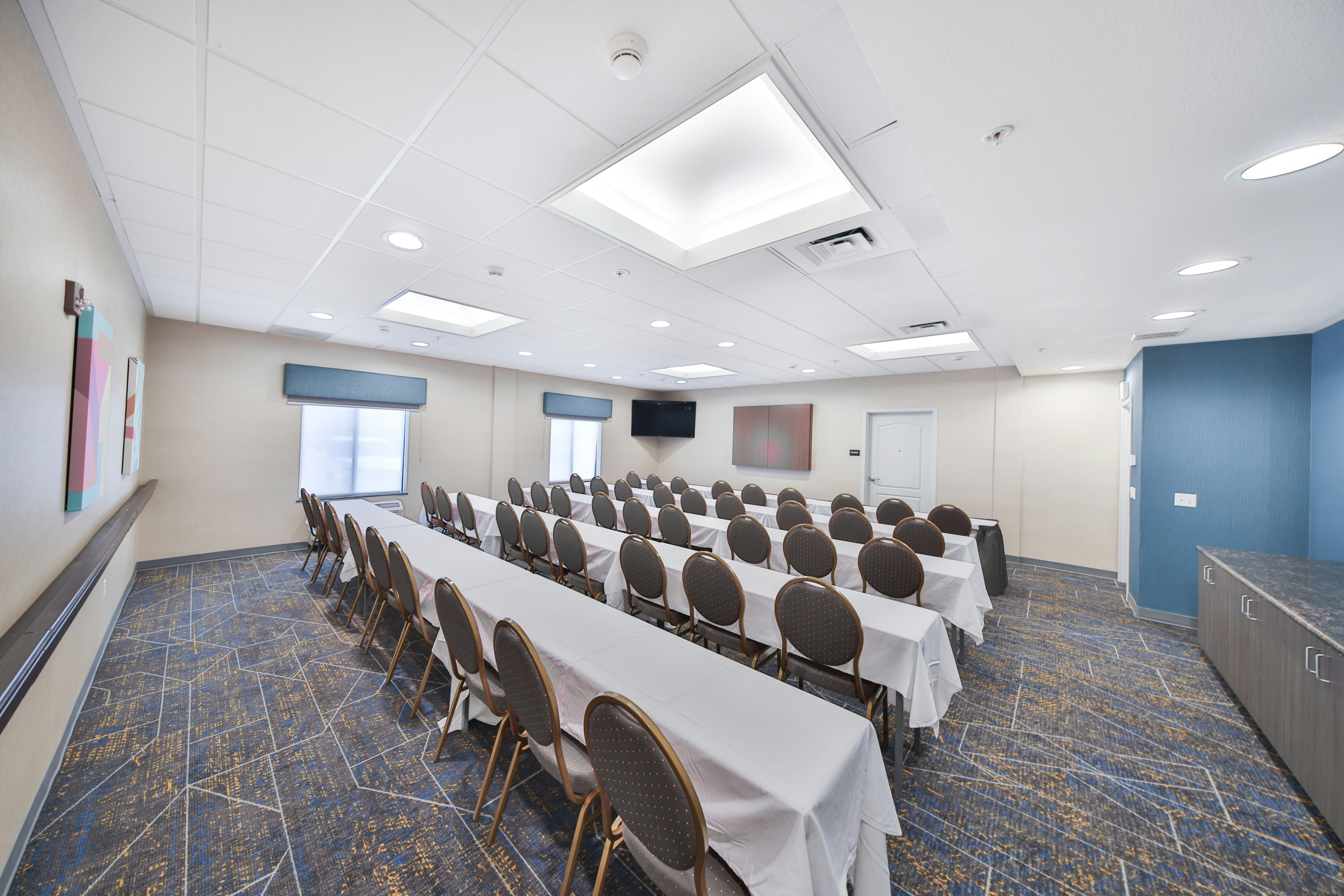 Hampton Inn And Suites Seattle Kent Wa 66/74