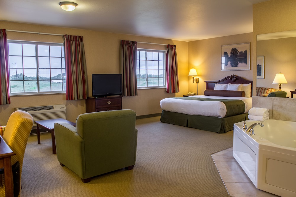 Boarders Inn Amp Suites 41/63