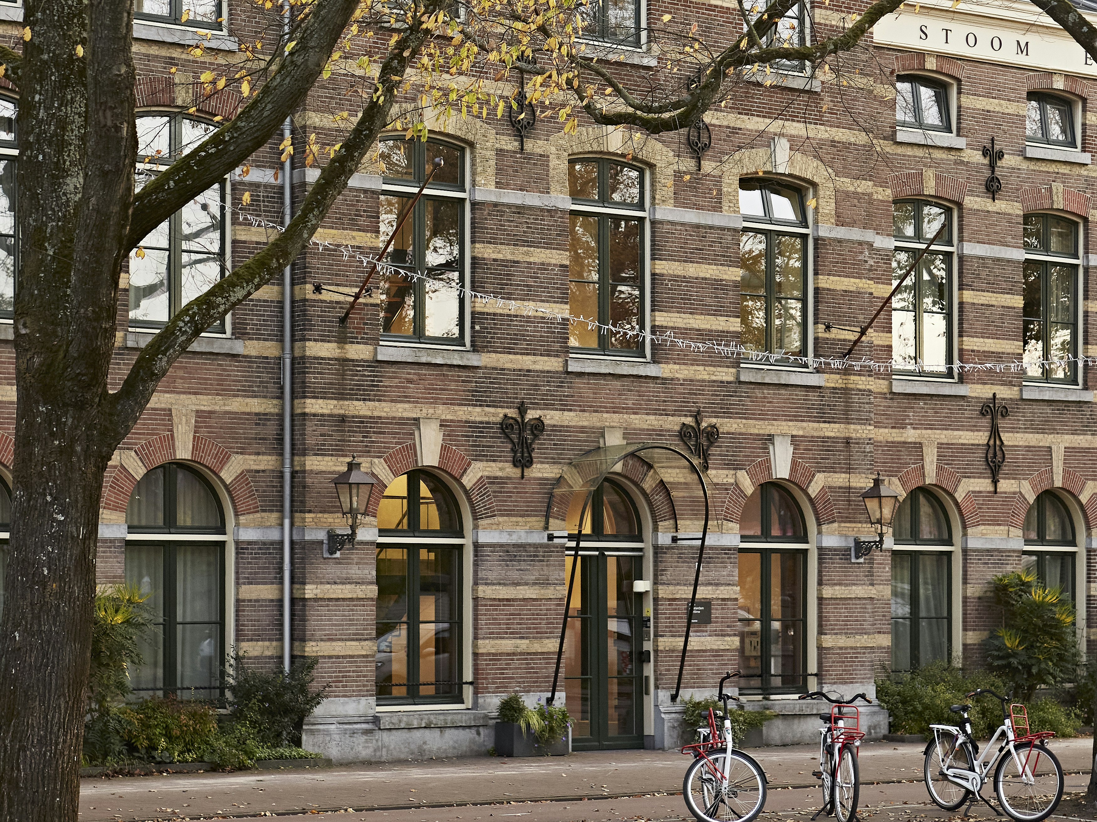 YAYS Amsterdam Maritime by Numa 1/8