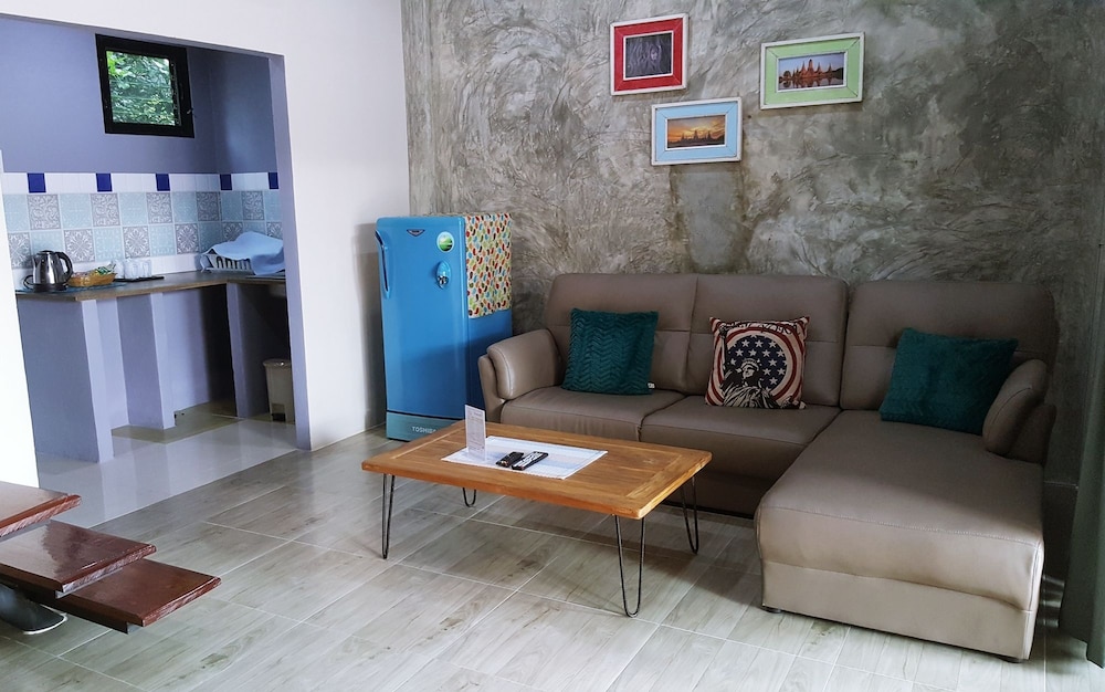 Baan Canalee 26/50