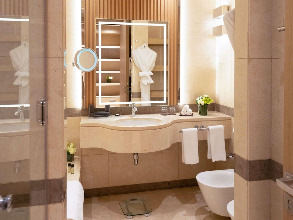 غرفة تنفيذية بسرير كينج، La Cigale Hotel 5/7