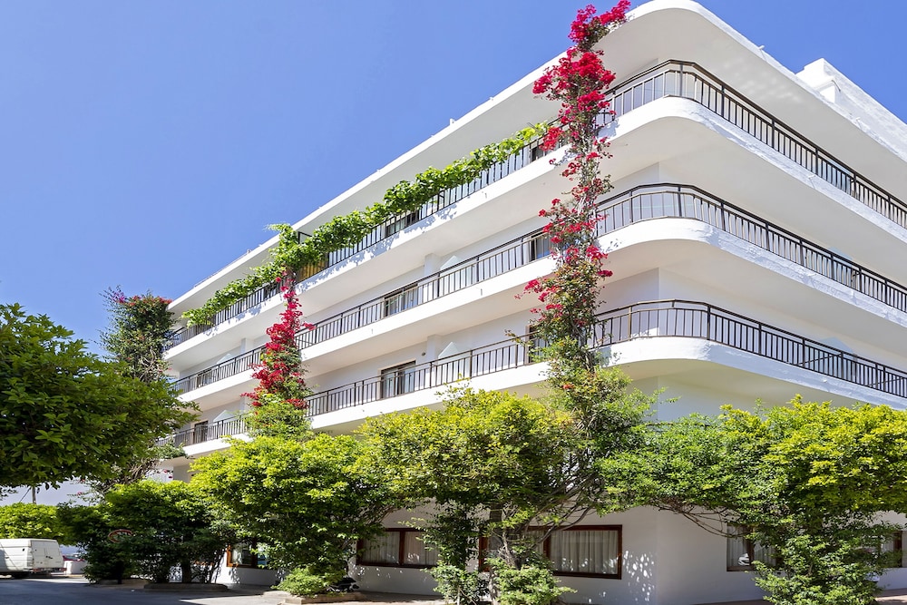 Manolita Hostal 4/71