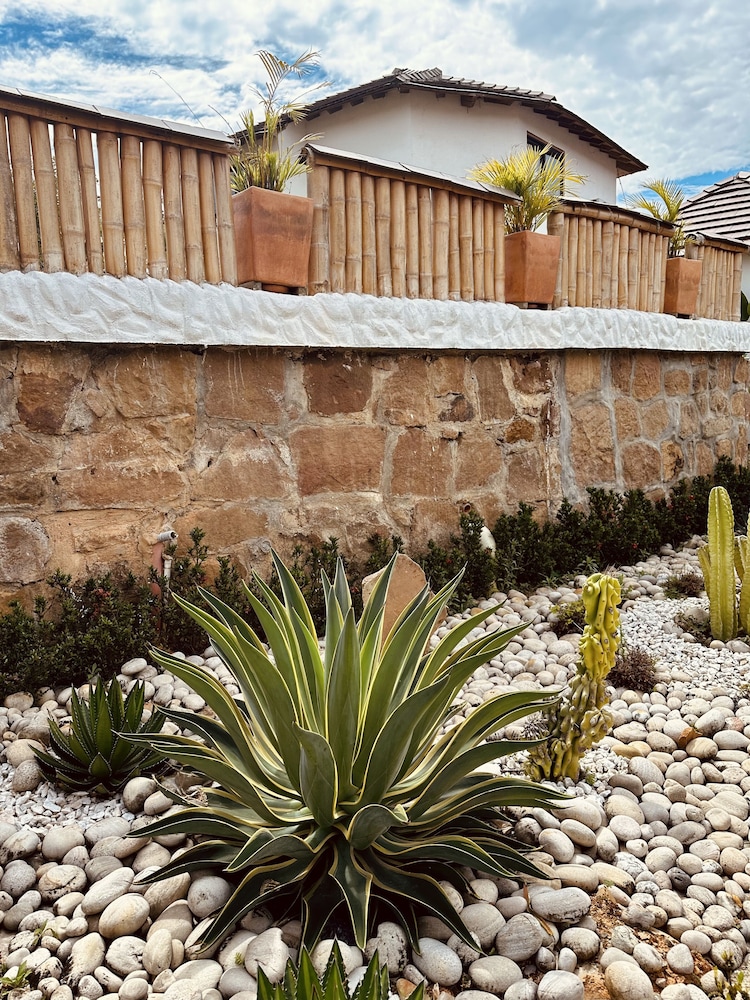Hotel Campestre Palmas Del Zamorano 3/50