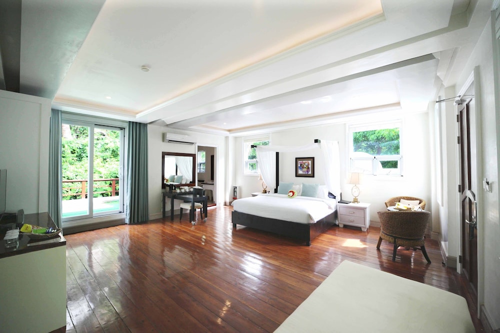 Matinloc Resort 30/68