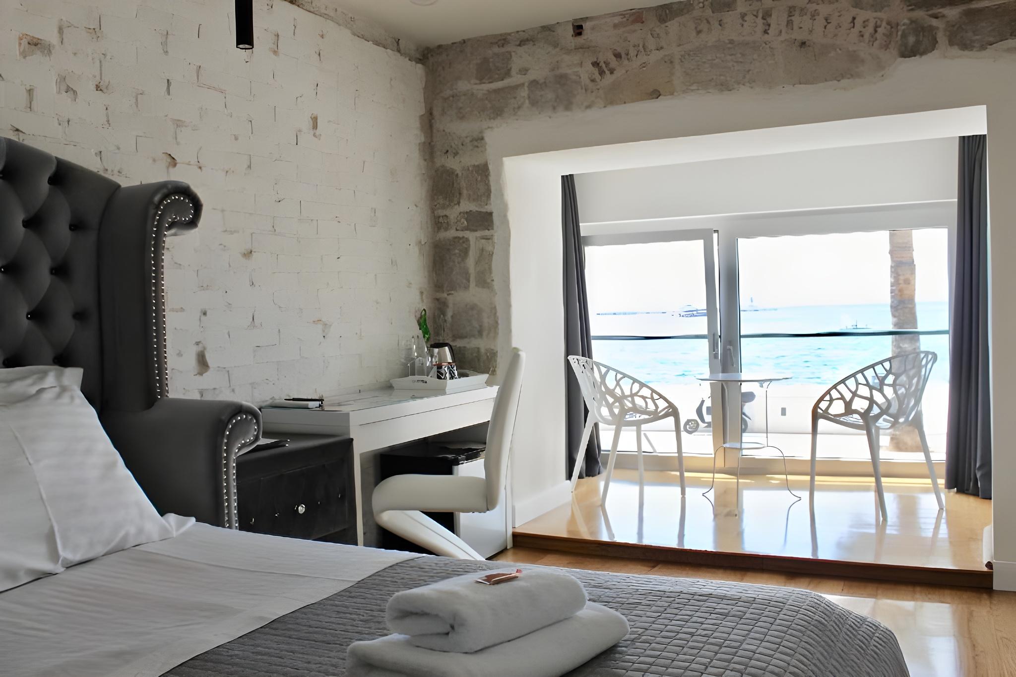 Loggia, Luxury, Double Bed, Sea View