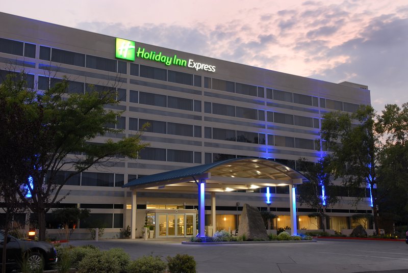 Holiday Inn Express Boise University Area 2/78