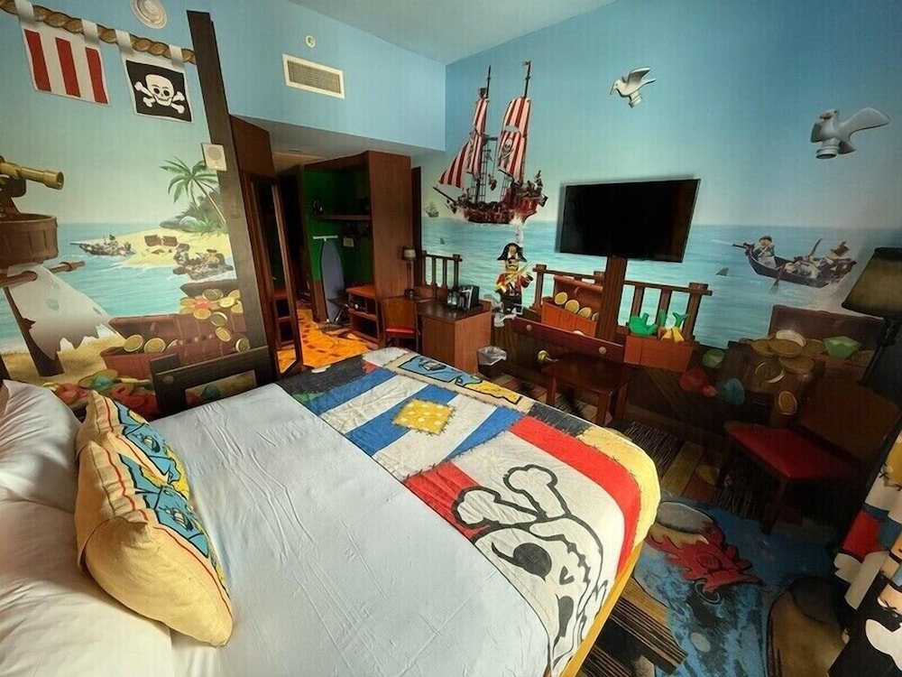 Legoland Pirate Island Hotel 11/31