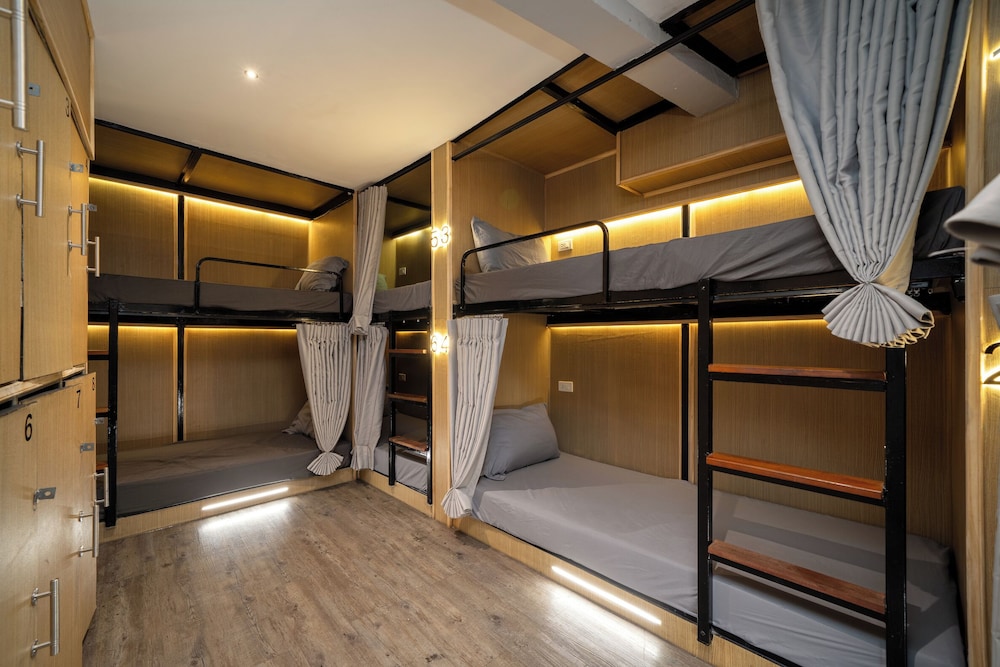 Female Dorm, 8 Beds, 8 Bunk Beds, Female Building, Smoking