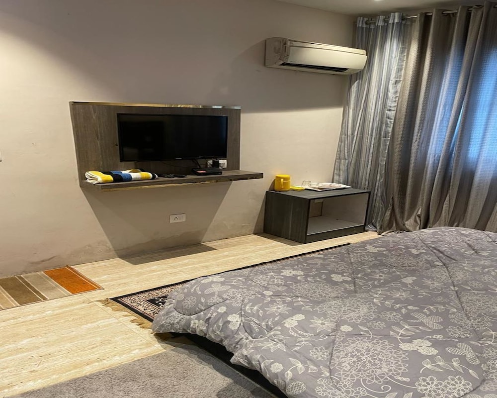 Hotel Pace 33/41