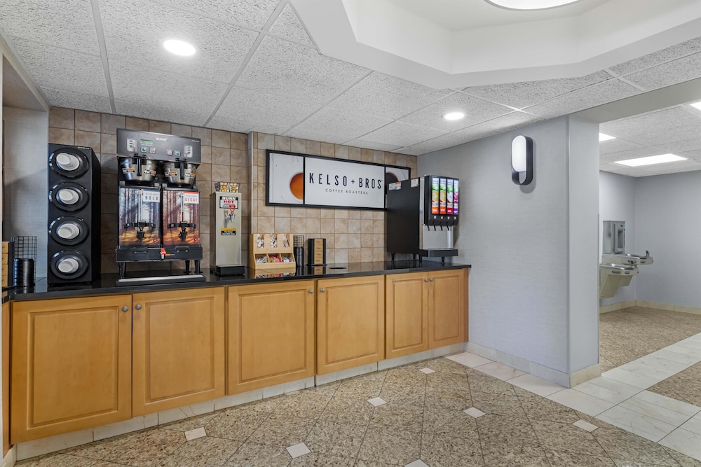 Drury Inn and Suites Joplin 5/50