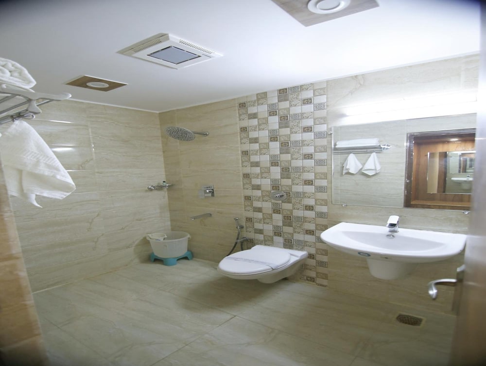 HOTEL SHEETAL REGENCY 41/41