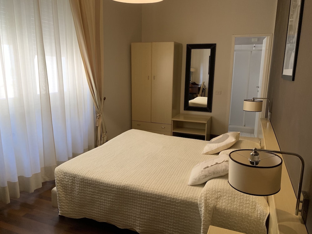 Hotel Ancora Riviera 13/18