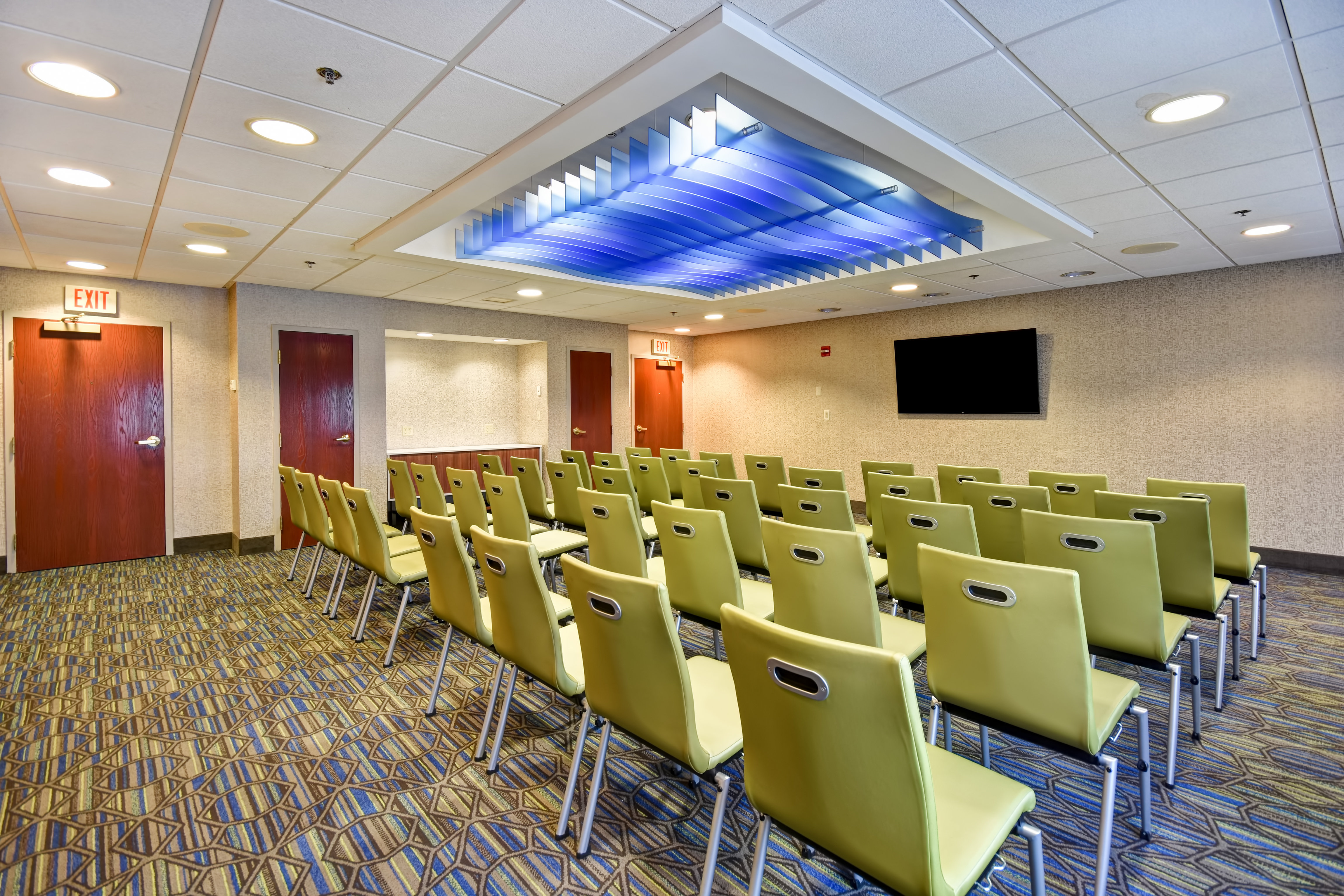 Holiday Inn Express Newport North - Middletown 43/49