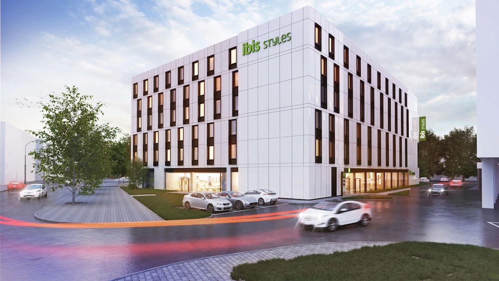 Ibis Styles Warszawa Centrum 73/76