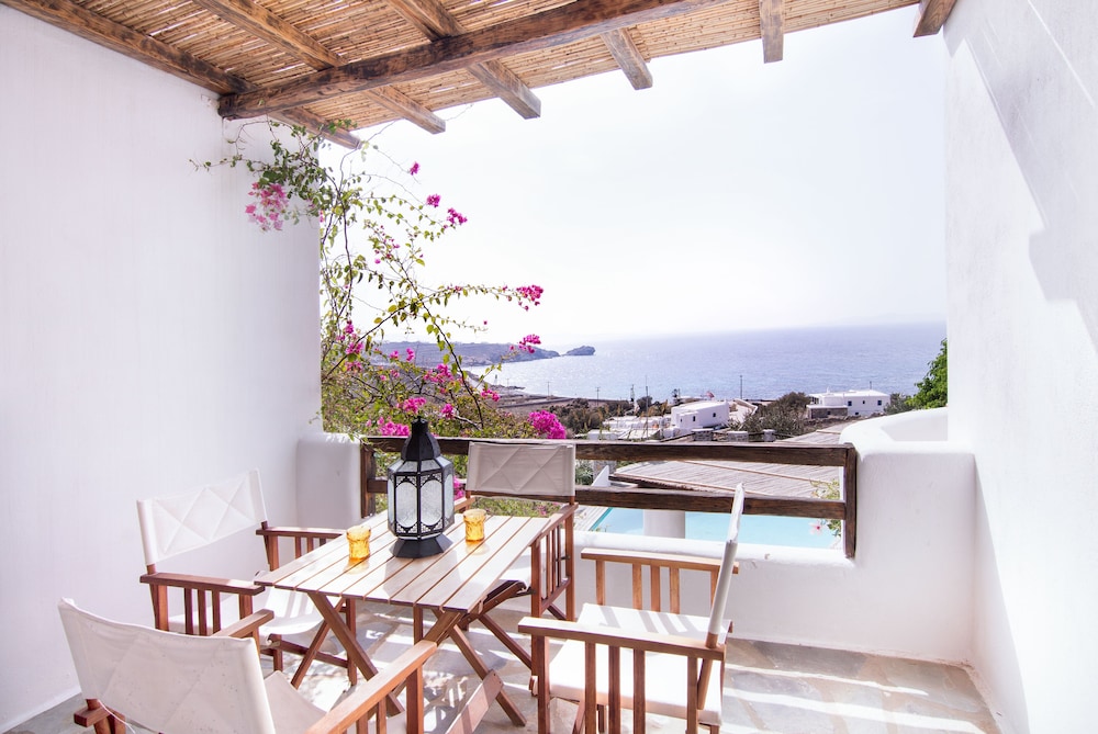 Anerousses Mykonian Traditional Houses 24/50