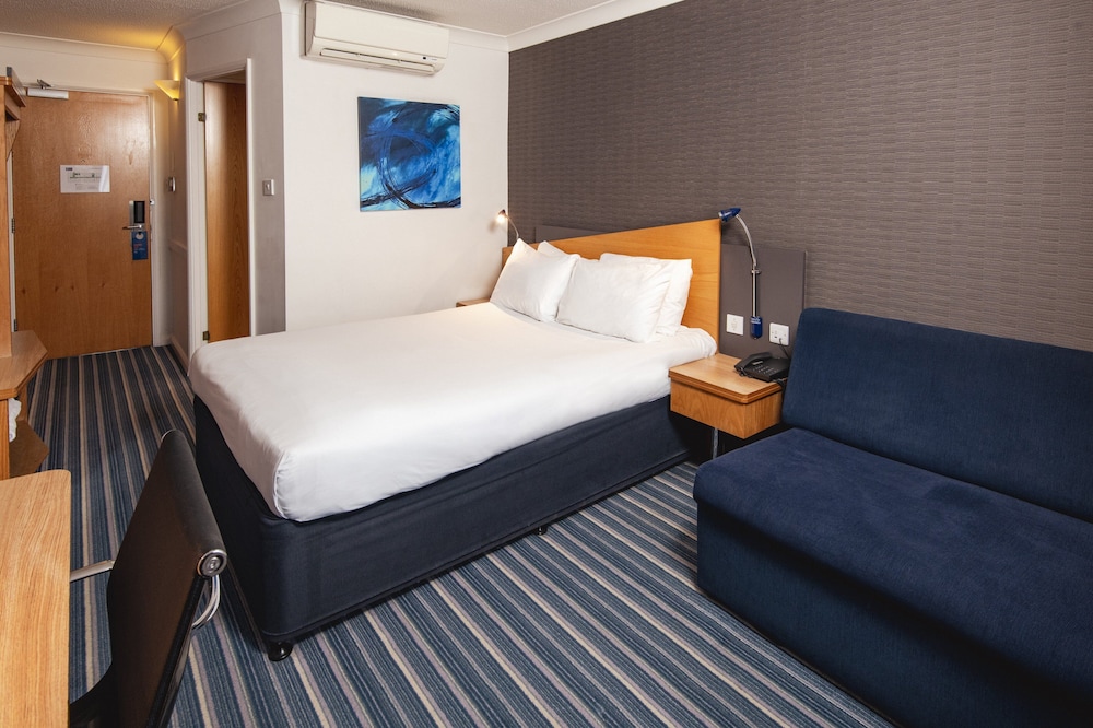 STANDARD, DOUBLE BED, SOFA
