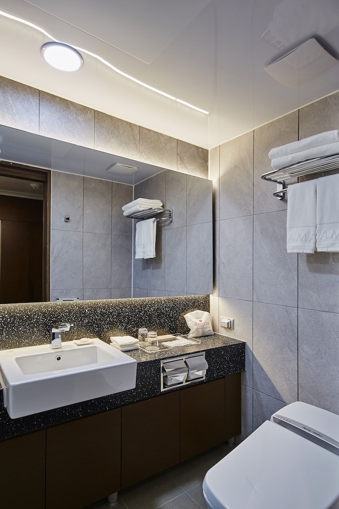 Ramada Hotel & Suites by Wyndham Gangwon Pyeongchang 65/66