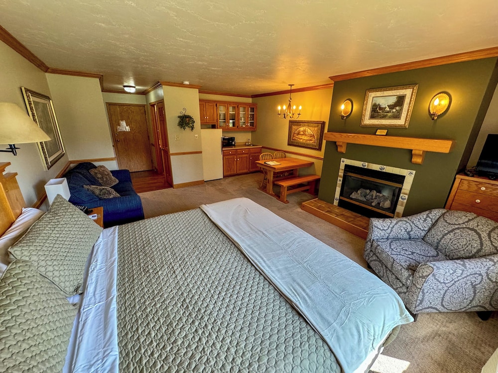 Settlement Courtyard Inn & Lavender Spa 21/66