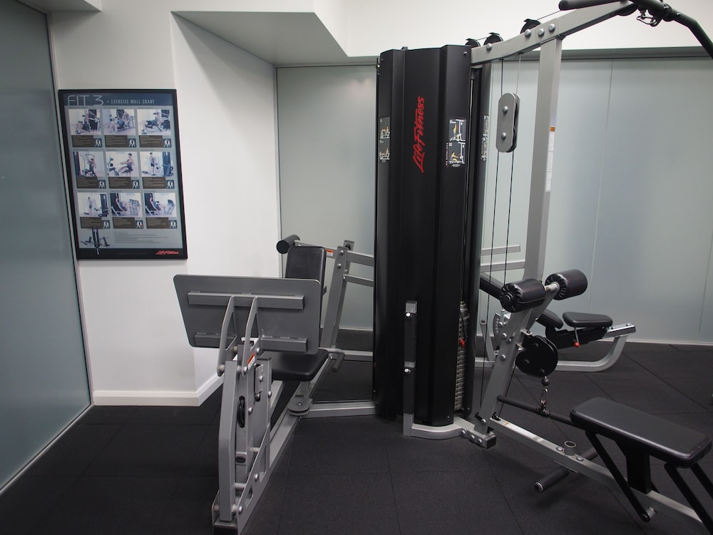 Mercure Sydney St Leonards 49/76