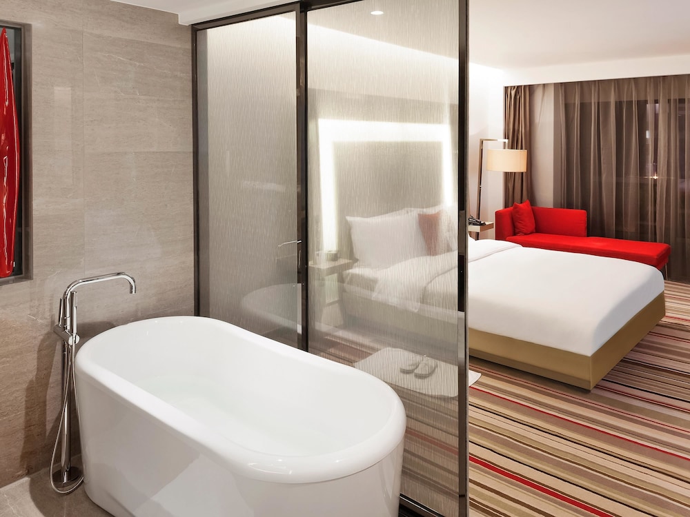 Novotel Nanjing East Suning 33/77