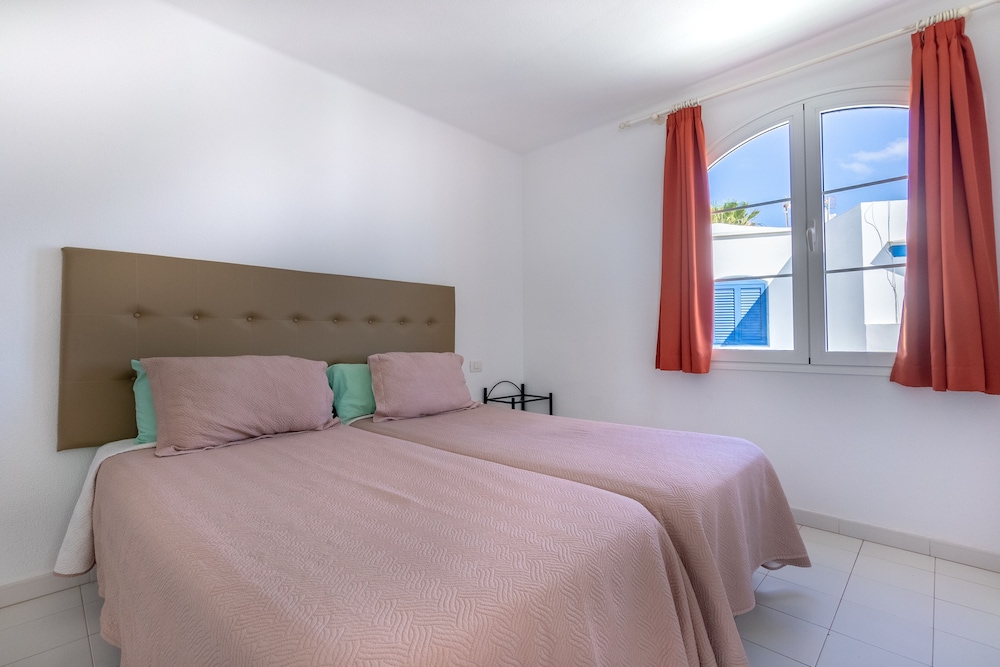 1 BEDROOM, APARTMENT