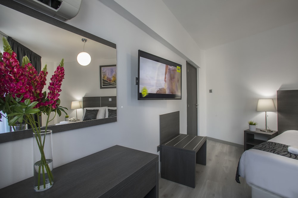 Blazer Residence 38/56