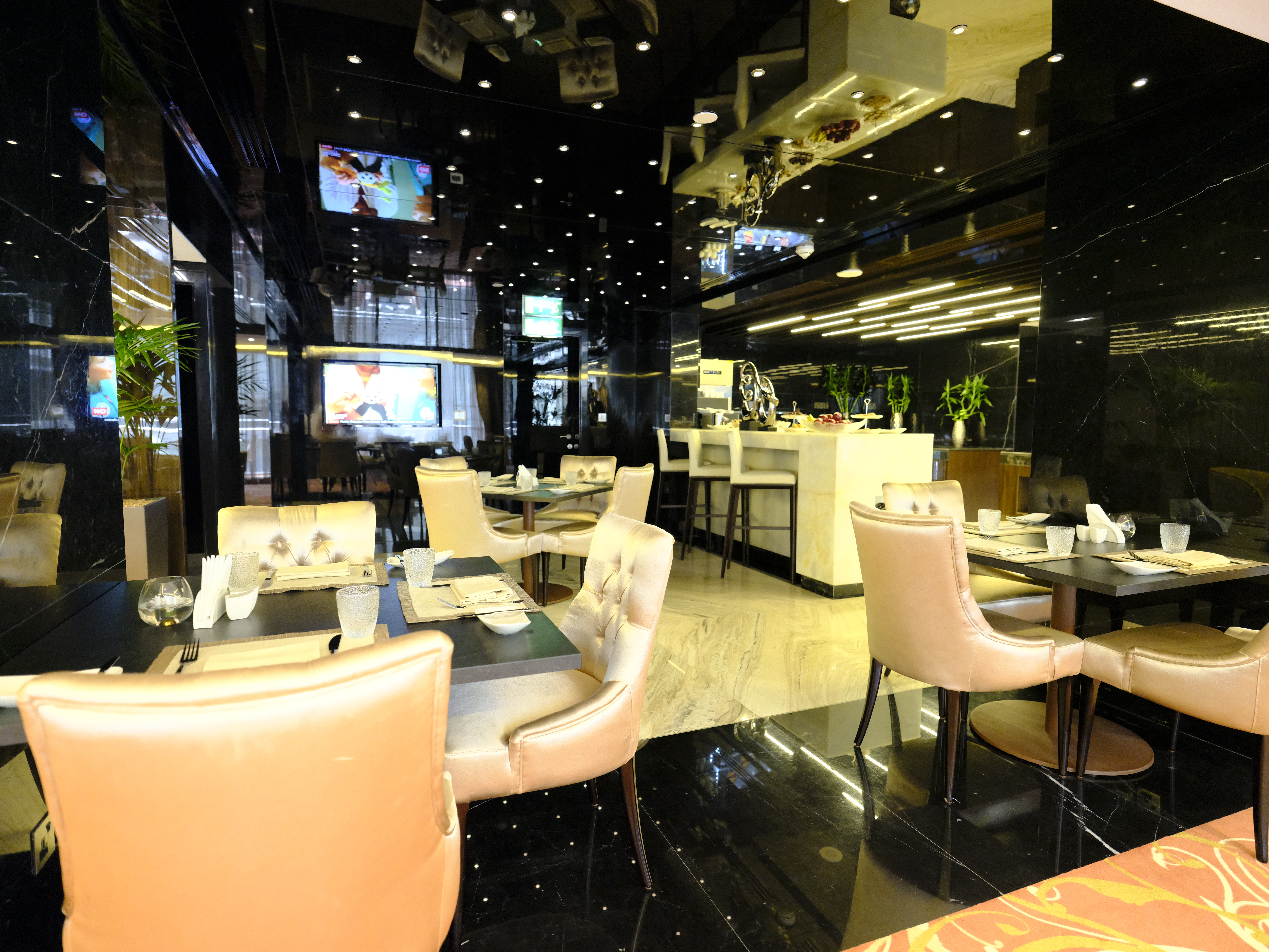 Crowne Plaza Kuwait Al Thuraya 52/79