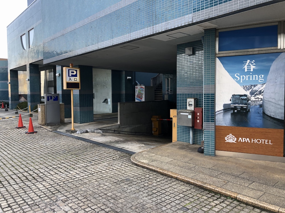Apa Hotel Toyama Ekimae 37/42