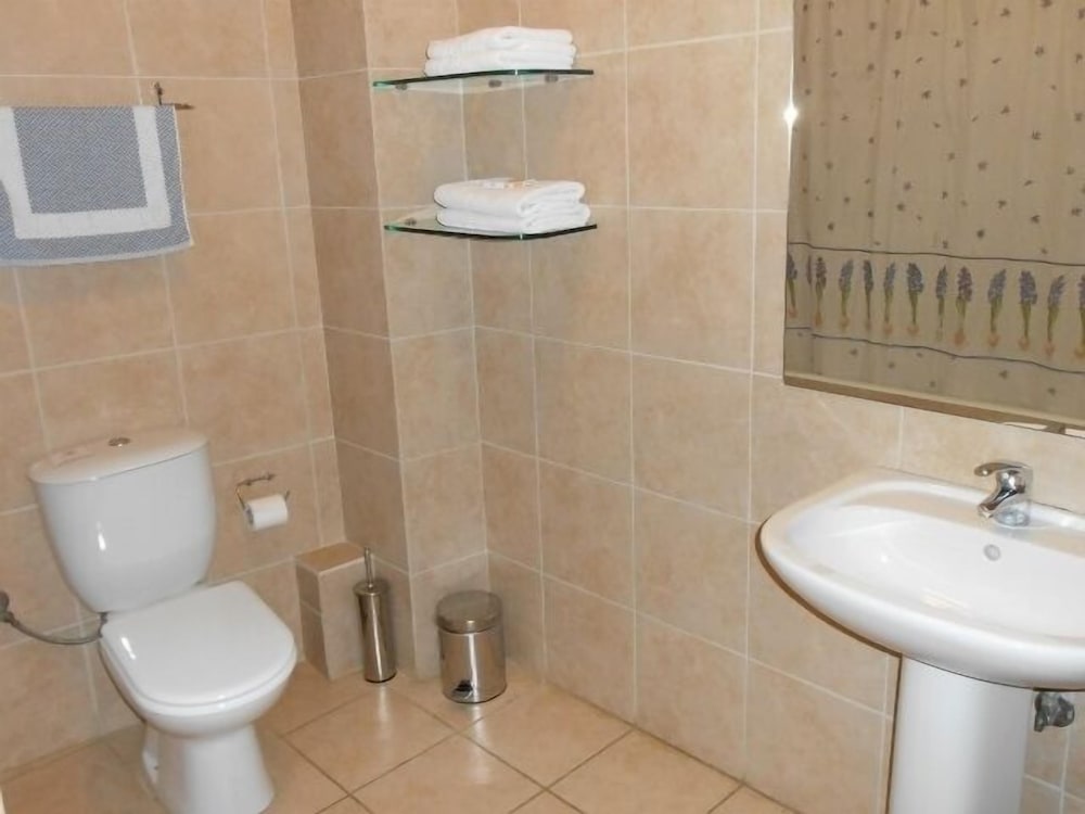 Lambrinos Suites 49/51