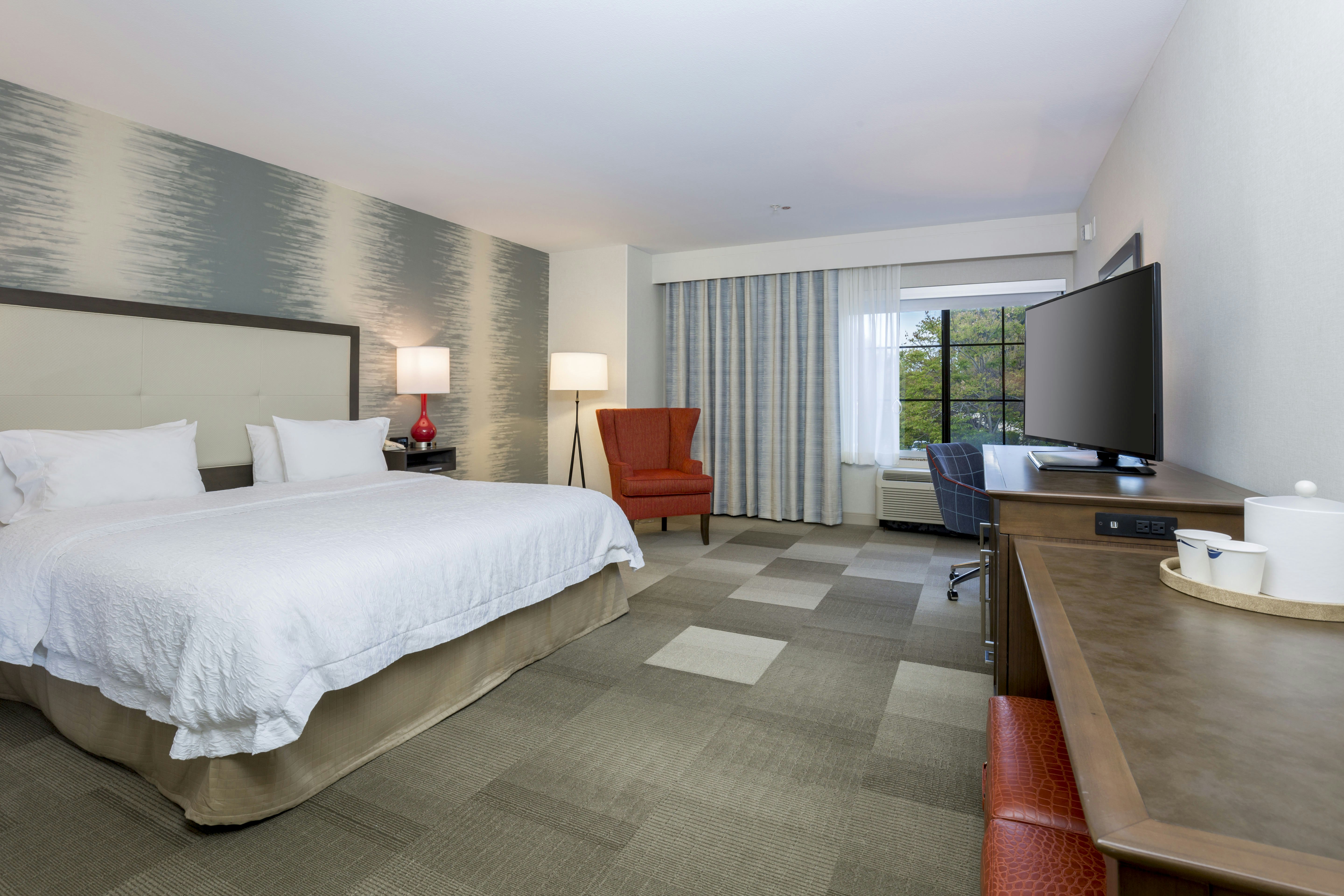 ROOM, KING BED, ACCESSIBLE