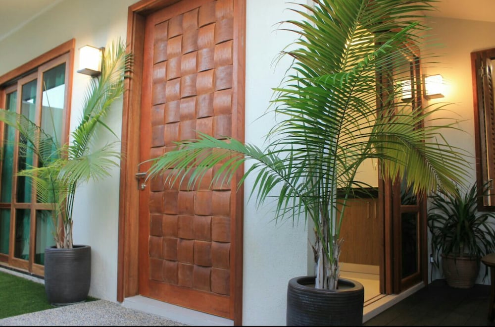 Sandy Garden Resort 11/40