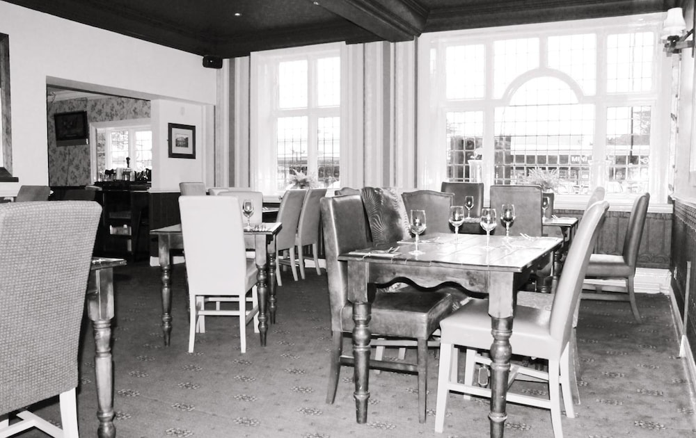 The Devil S Punchbowl Hotel 47/66